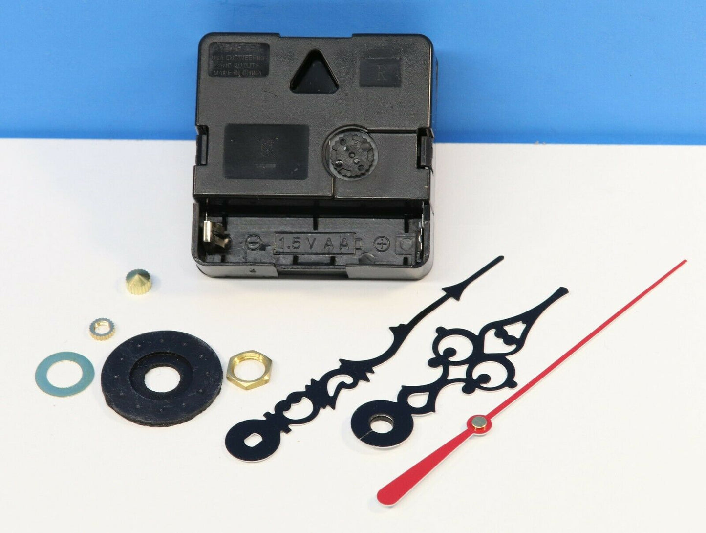 Quartex Backwards Clock Movement Reverse Quartz 1/4" Thick Dial Battery - Serpentine Hands
