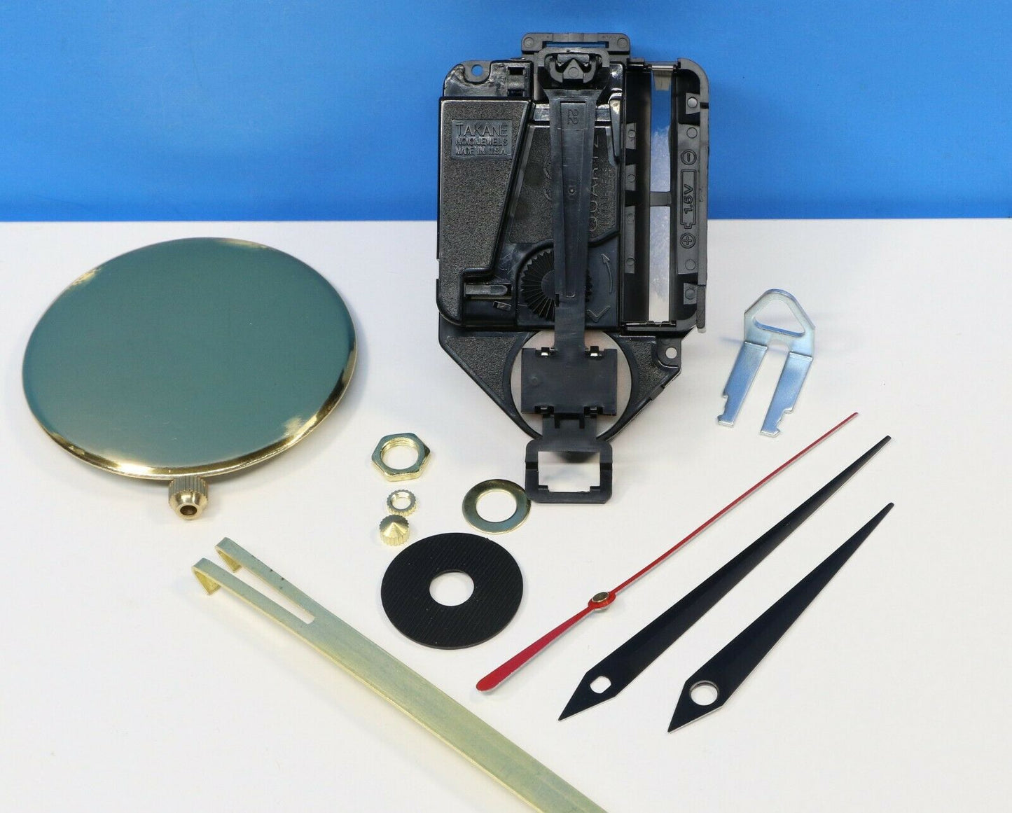 Takane Mini Quartz Clock Movement with Small Pendulum - Sword Hands